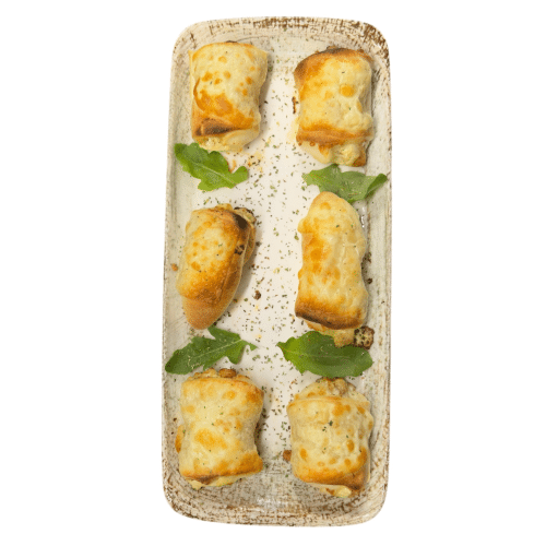 Gefüllte Pizzabrötchen mit Käse