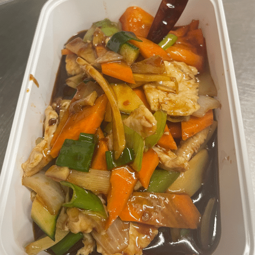 Gebratenes Hühnerbrustfilet Szechuan Art (Scharf) (46)