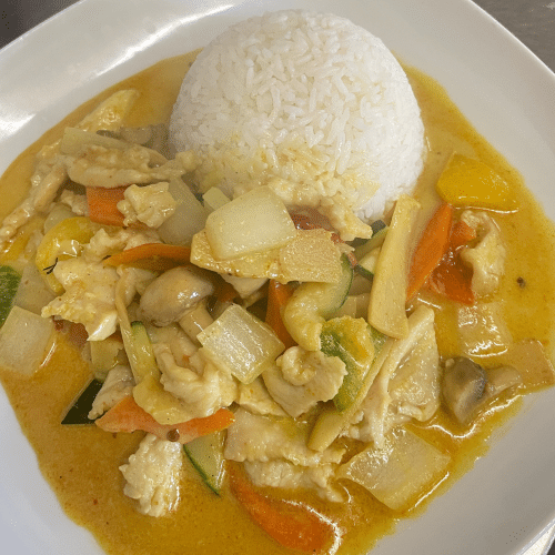 Gebratenes Hühnerfleisch in Currysauce (M4)