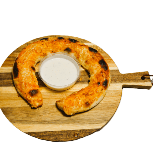 Pizza Ring mit Hackfleischstreifen und Paprika