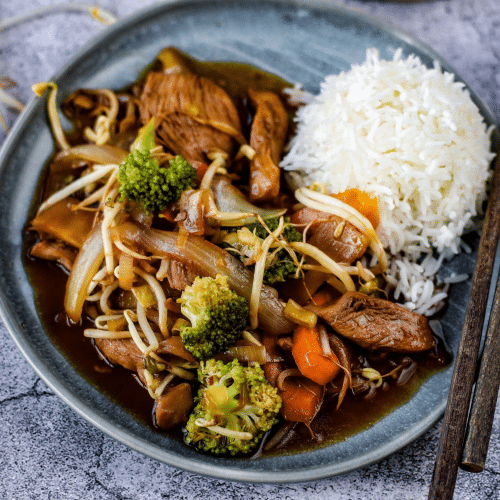 M1. Hühnerbrustfilet Chop Suey