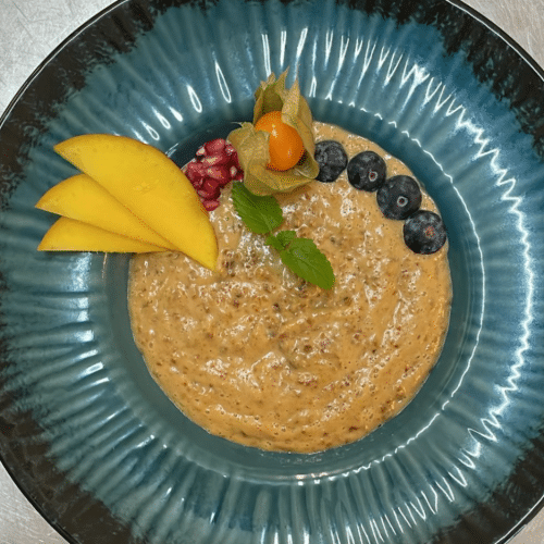 Warmes Aprikosenmousse mit Mandeln (vegan)