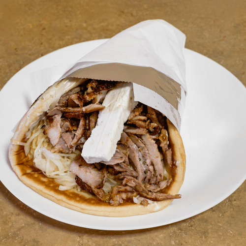 Gyros Pita Spezial mit Tzatziki und Feta