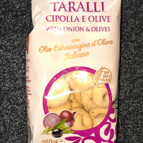 Taralli mit Zwiebeln und Oliven