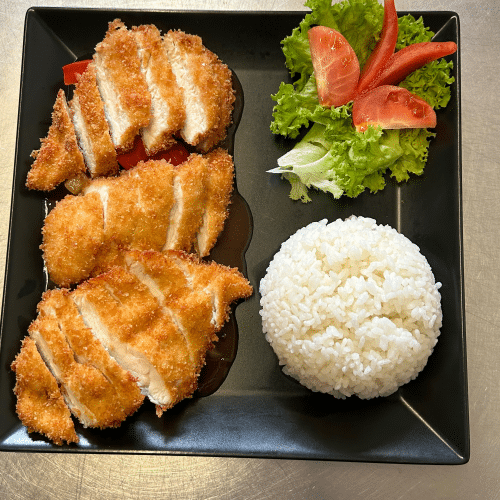Gebackenes Hähnchenfilet mit Ananas und Süß-Sauer-Sauce