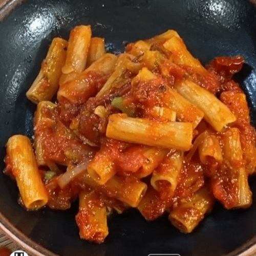 Nudeln Tomatensoße