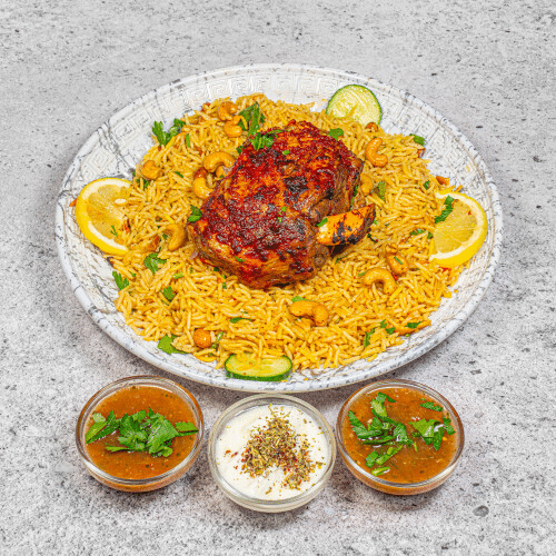 Eine Halbe Schulter mit Biryani Reis