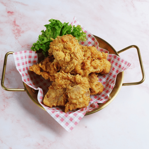 Knuspriges Hähnchen mit Süße-Chili Soße