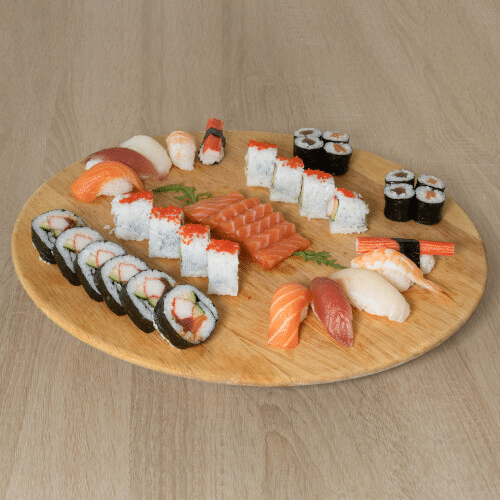 Sushi Menü (für 2-3 Personen)