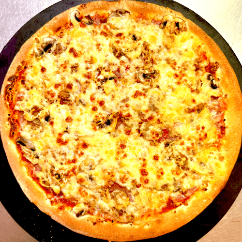 Pizza Truthahnschinken, Hackfleisch und Champignons