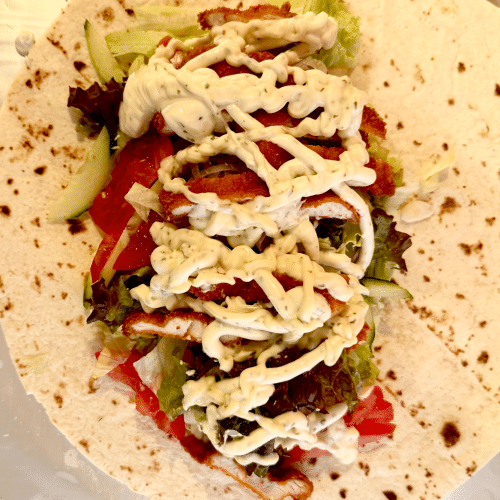 Wrap mit Schnitzelstreifen