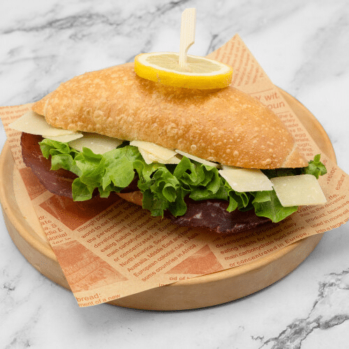 Panino Gourmet con bresaola e parmigiano