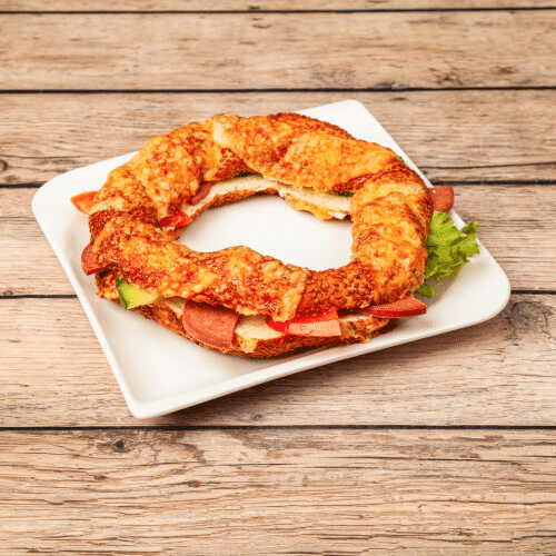 Belegte Simit mit Sucuk