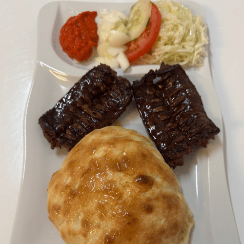 Suxhuk 2 Stück (Rohwurst) mit Fladenbrot
