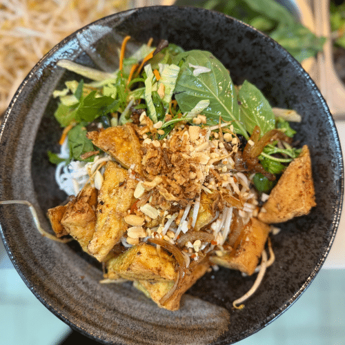 Bun Tron Dau- mit gebratenes Tofu