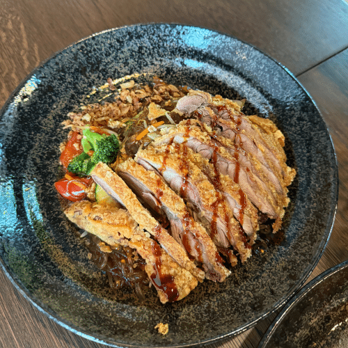 Glasnudeln Wok - mit knuspriger Ente