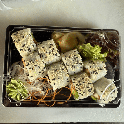 Inside-Out Aal, Avocado - mit Sesam ummanteln