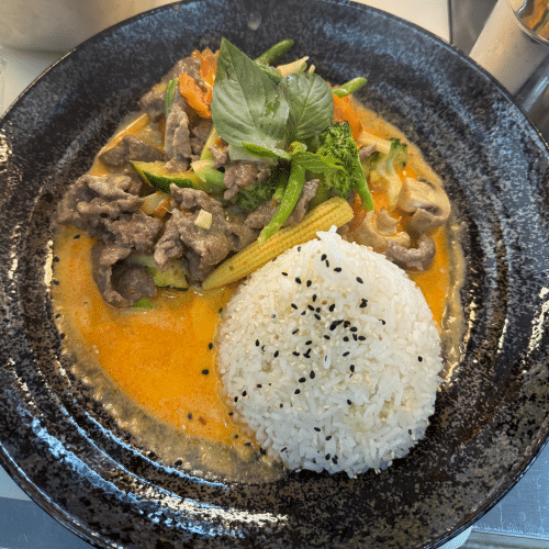 Roter Kokos-Curry - mit Rindfleisch