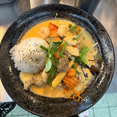Spicy Mango Curry - Mix Hühnerfleisch, Rindfleisch & Garnelen