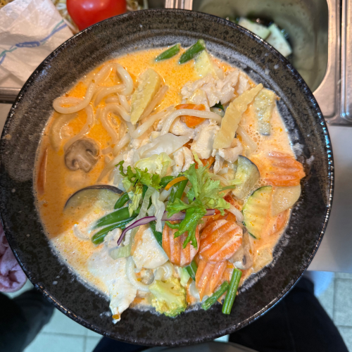Spicy Udon Yaki - mit Hühnerfleisch