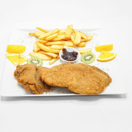 Wiener Schnitzel vom Kalb mit Pommes und Salat