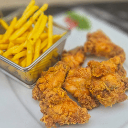 Crispy Wings mit Pommes frites