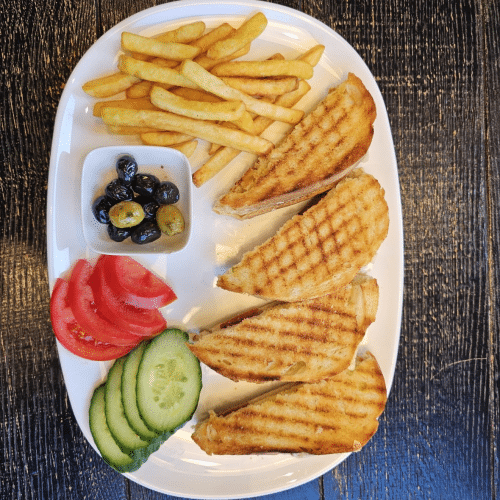 Toast Menü mit Käse