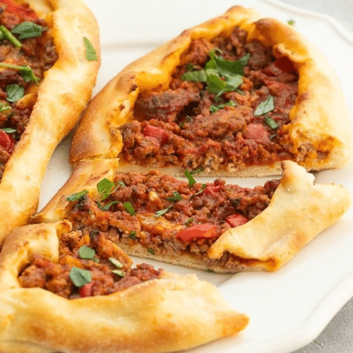 Pide mit Hackfleisch
