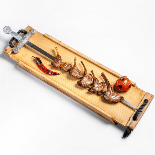 Schaschlik am Schwertspieß!