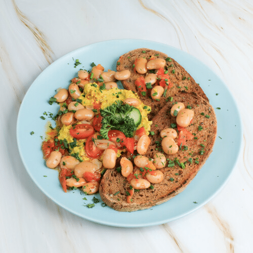 Röstbrot Tofu-Scrambled-Eggs (vegan)