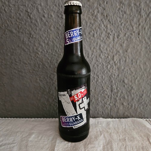 Veltins V + Berry 0.33l (MEHRWEG)