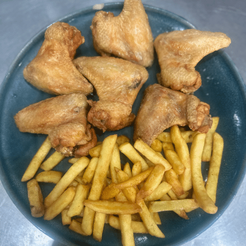 Flieten (6 Stück) mit Pommes frites