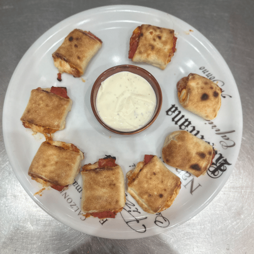 Gefüllte Pizzabrötchen Drehspießfleisch