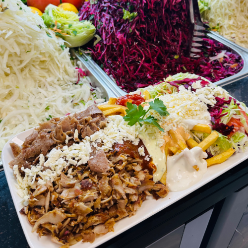 Döner Teller mit Pommes frites