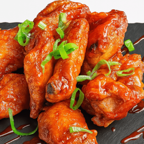 10 Hähnchenflügel mit Knochen, 2 Saucen nach Wahl, halal