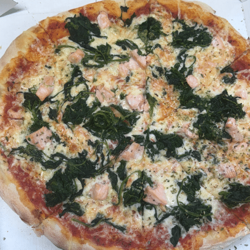 Pizza Lachs und Spinat