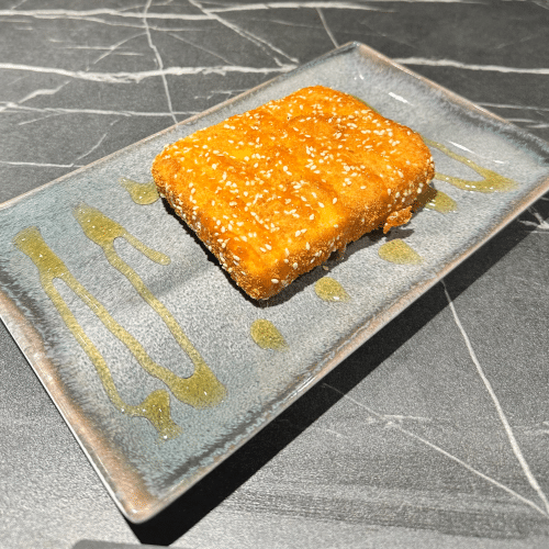 Panierter Schafskäse