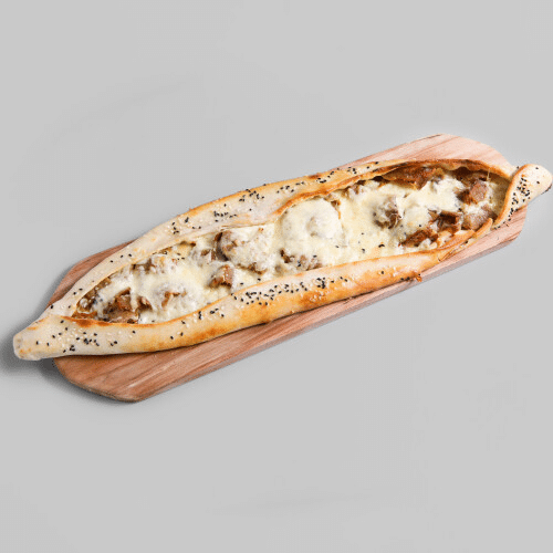 Pide mit Dönerfleisch