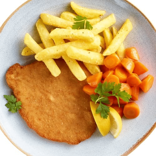 Schnitzel mit Pommes und Getränk