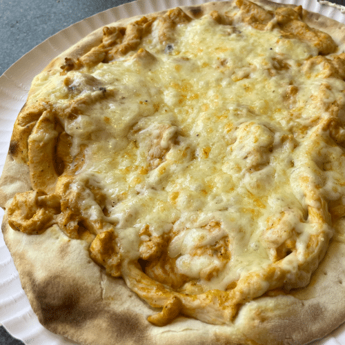 Manakish mit Hähnchen und Käse