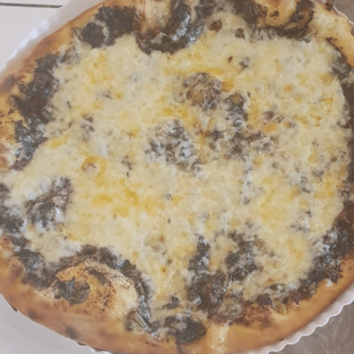Manakish mit Spinat und Käse