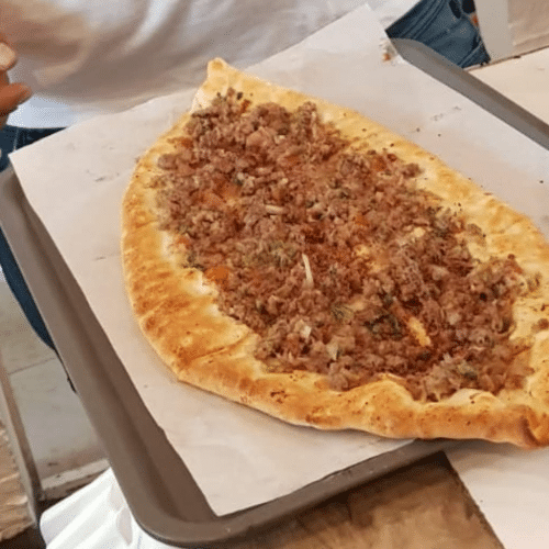 Pide mit Fleisch