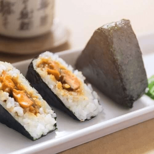 Hähnchen Onigiri ( 1 stüke )