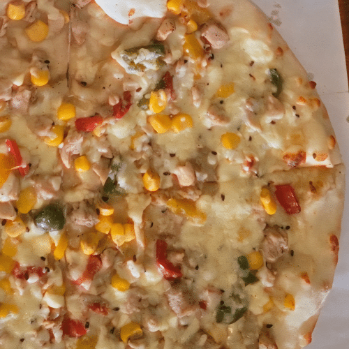 Manaqisch mit Hähnchen und Käse