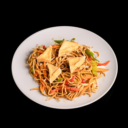 Gebratane Nudeln mit Tofu (vegetarisch)