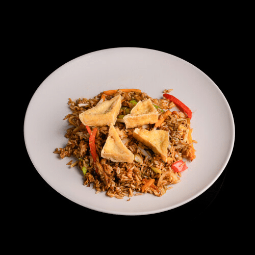 Gebratener Reis mit Tofu (vegetarisch)