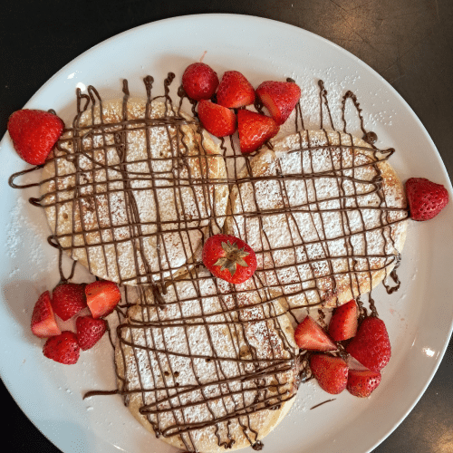 Pancakes mit Nutella & Erdbeere