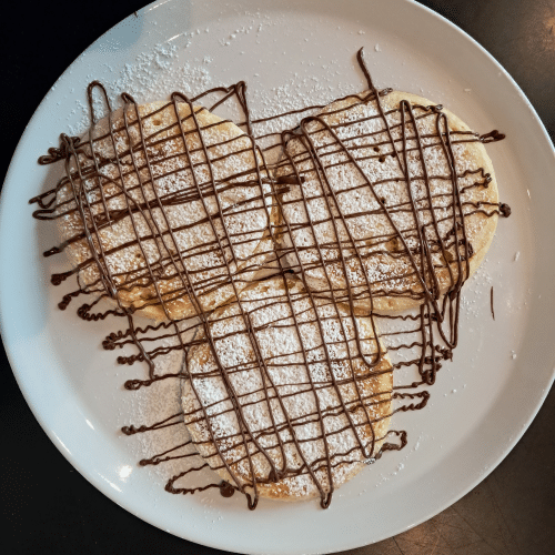 Pancakes mit Nutella,oder, Schokolade, Karamell oder Haselnuss