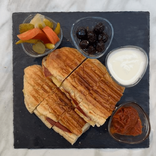 Sucuk Cheesy Toast (30cm)