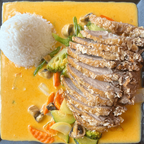 Spicy Mango Curry mit knuspriger Ente